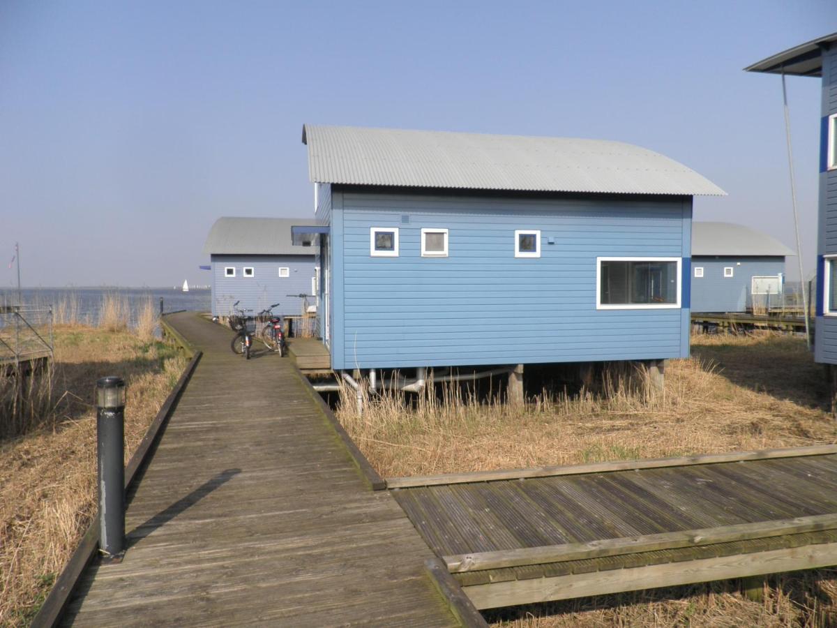 6 Pers. Waterfront Home Seeblick, Equipped Stilt House On The Water Anjum Екстер'єр фото
